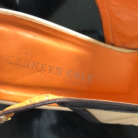 All leather Italian made Kenneth Cole saddle style - Picture 3 of 7